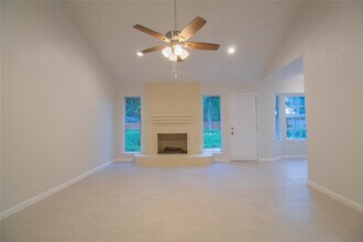 13111 Campos Dr in Houston, TX - Building Photo - Building Photo