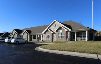 The Villas at Ridge Pointe in Kansas City, KS - Building Photo - Building Photo