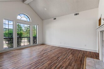 3024 La Prada Dr in Mesquite, TX - Building Photo - Building Photo