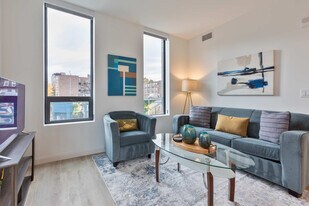 60 Kilmarnock St in Boston, MA - Building Photo
