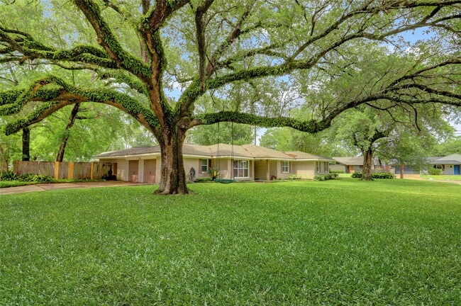 property at 10202 Raritan Dr
