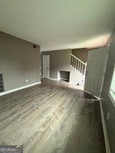 5768 Old Gordon Rd in Mableton, GA - Building Photo - Building Photo