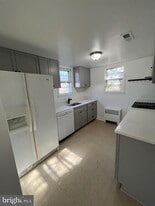 1331 E Longview Dr in Woodbridge, VA - Building Photo