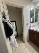 632 Silk Tree, Unit 632 Silk Tree in Irvine, CA - Foto de edificio - Building Photo