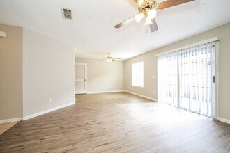 8338 Argyle Corners Ct in Jacksonville, FL - Building Photo - Building Photo