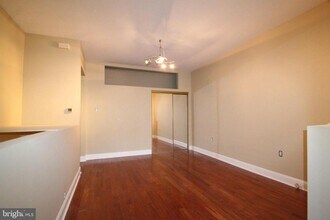 1309 S Warnock St in Philadelphia, PA - Building Photo - Building Photo
