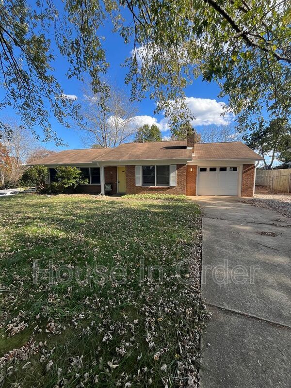 property at 217 Scottlynn Dr