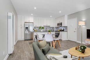 1801 Federal in Los Angeles, CA - Building Photo