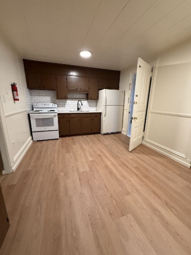 property at 243 Old Leacock Rd