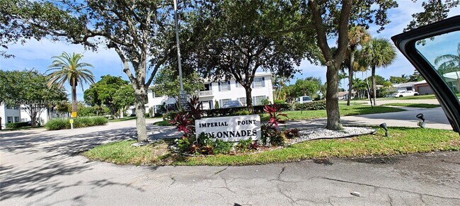2220 NE 68th St-Unit -1009 in Fort Lauderdale, FL - Building Photo - Building Photo