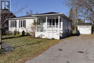 141 Corkstown Rd in Ottawa, ON - Building Photo - Building Photo