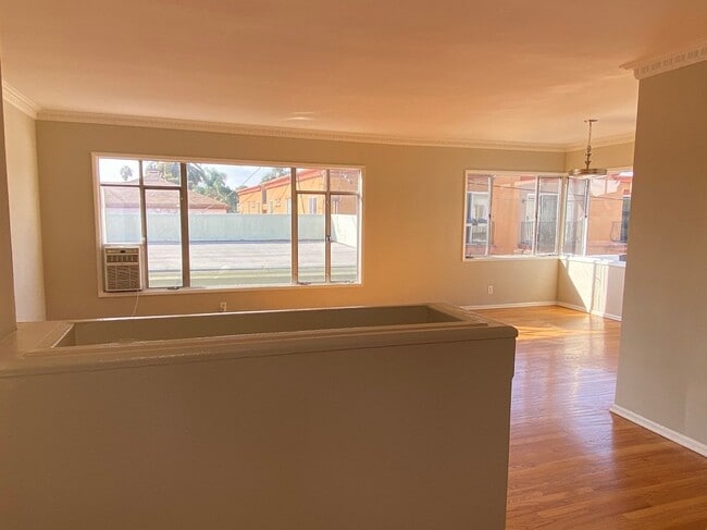 4700 Los Feliz Blvd, Unit 8 in Los Angeles, CA - Building Photo - Building Photo