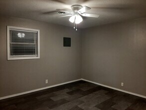 2 S West St in Stillwater, OK - Building Photo - Building Photo