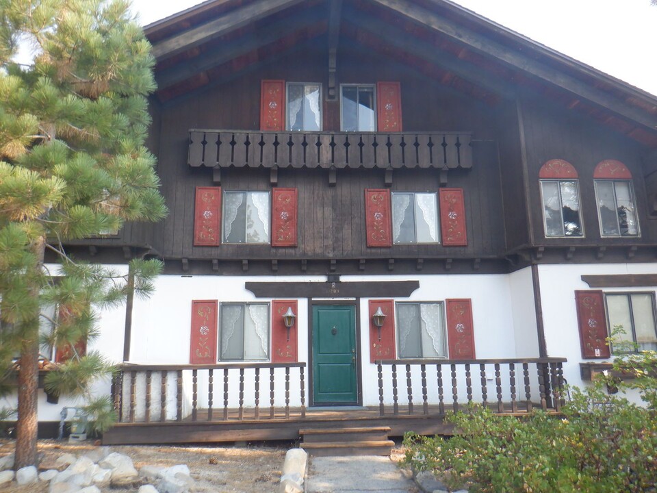 1301 Arosa Ct in Incline Village, NV - Building Photo