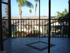 4528 SE 5th Pl in Cape Coral, FL - Building Photo - Building Photo