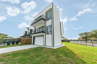 5302 Tarawa Rd in Houston, TX - Building Photo