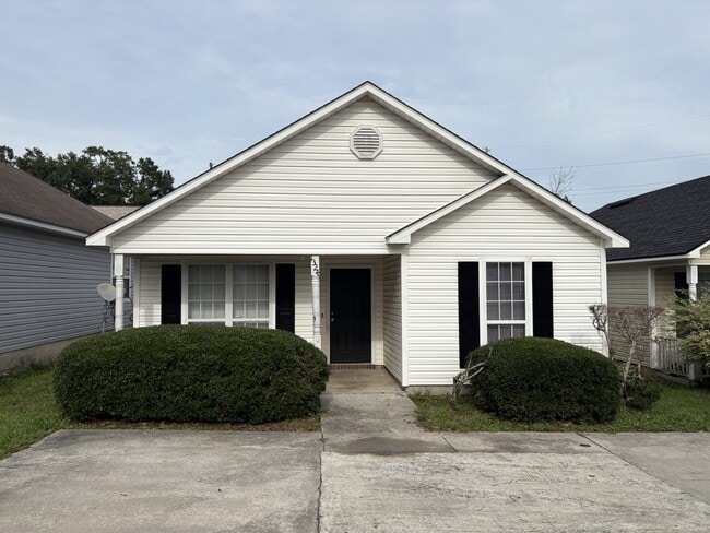 property at 1324 Edgewood Dr