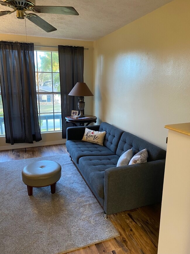 5552 Georgia Ave in New Port Richey, FL - Foto de edificio - Building Photo