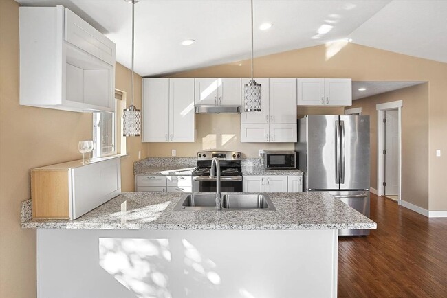 1427 W Maxwell Ave in Spokane, WA - Building Photo - Building Photo
