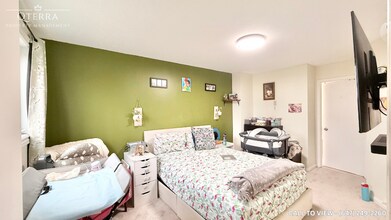 1635 Pickering Pky in Pickering, ON - Building Photo - Building Photo