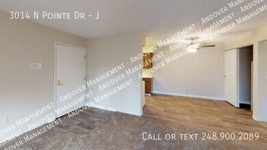 3014 N Pointe Dr, Unit J in Jackson, MI - Building Photo - Building Photo