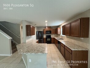 9606 Pleasanton Square in San Antonio, TX - Building Photo - Building Photo