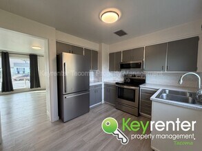 1823 S Sprague Ave in Tacoma, WA - Building Photo - Building Photo