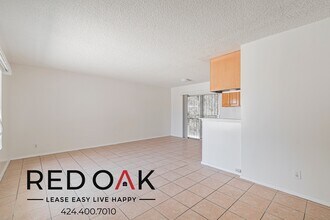 3015 N Santa Fe Ave in Lynwood, CA - Building Photo - Building Photo