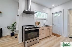 property at 528 E Gordon Ln
