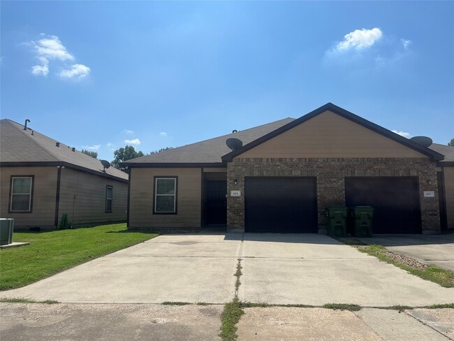 property at 605 Rosewood St