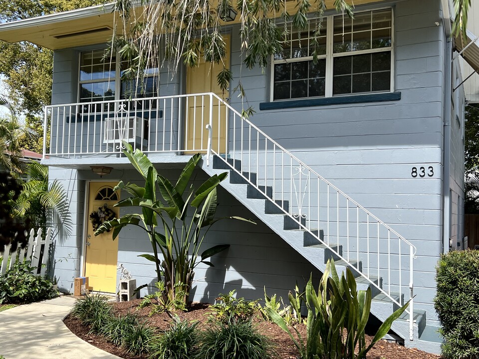 833 12th Ave N in St. Petersburg, FL - Building Photo