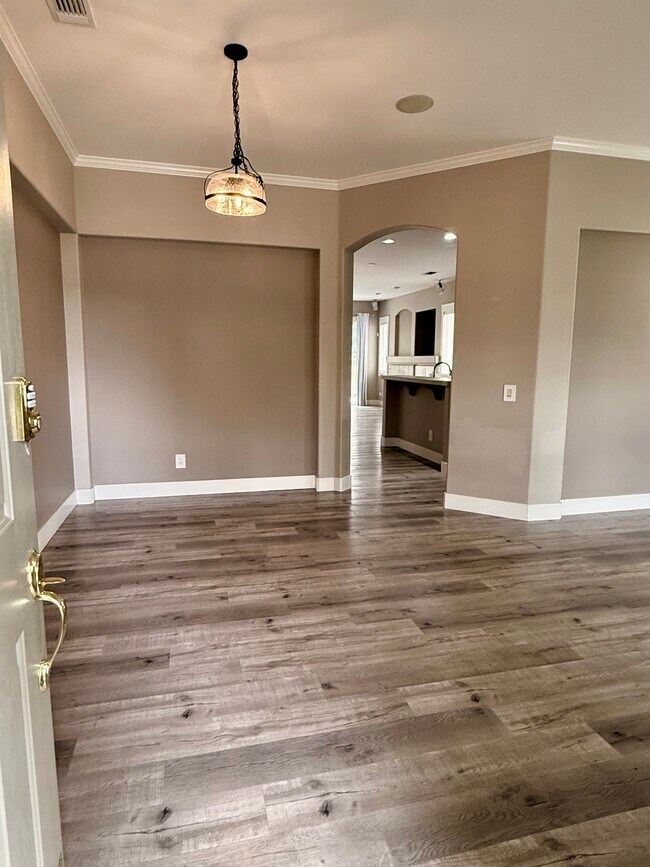 7467 Earlsmoore Dr in Sparks, NV - Building Photo - Building Photo