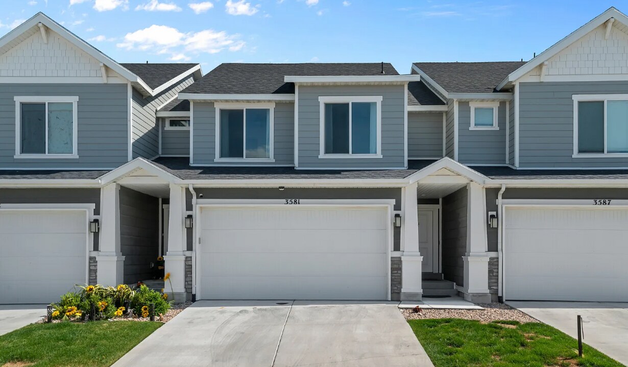 3581 Grassland Dr in Lehi, UT - Building Photo