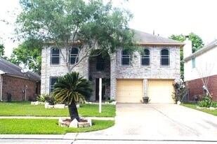 16130 Coleburn Dr in Houston, TX - Building Photo