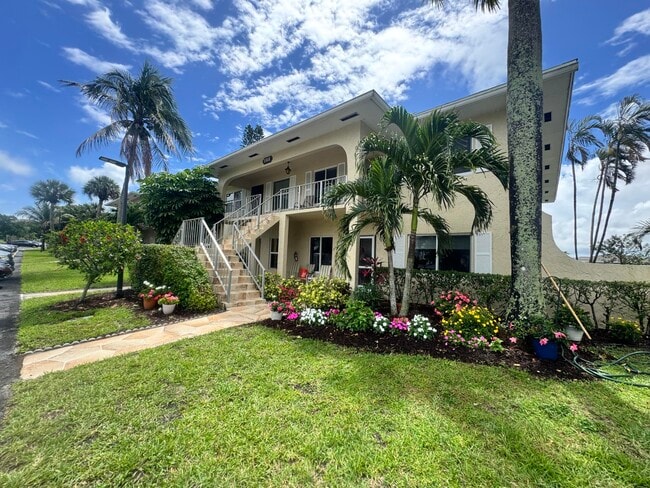 property at 5908 Via Delray Blvd