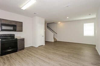 5525 Eagle Point Dr in Fort Worth, TX - Building Photo - Building Photo