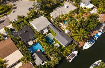 901 NW 7th Street Rd in Miami, FL - Building Photo - Building Photo