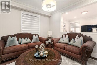 1268 Kestell Blvd. in Oakville, ON - Building Photo - Building Photo