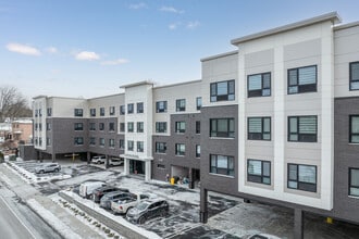 510 Grand Plaza in Palisades Park, NJ - Building Photo - Building Photo