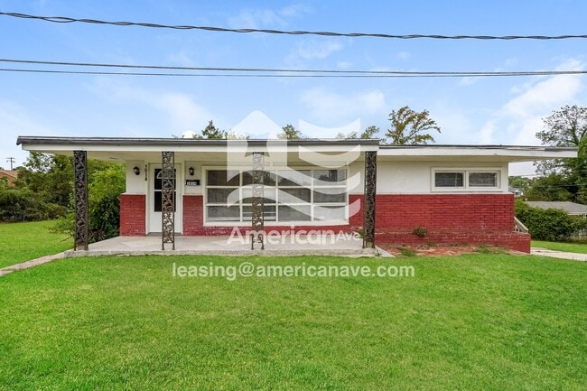 property at 1014 Arbor Dr