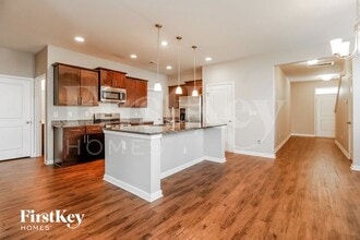 4845 Hawkins Dr in Summerville, SC - Building Photo - Building Photo