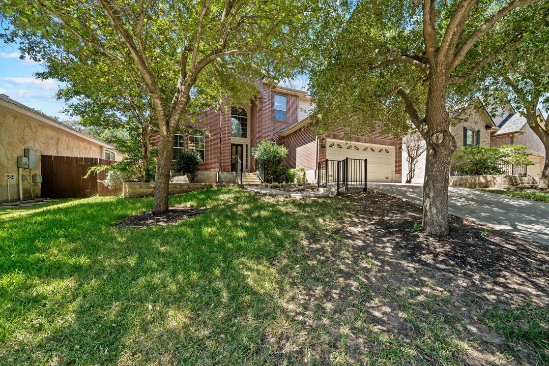 741 San Gabriel in New Braunfels, TX - Building Photo