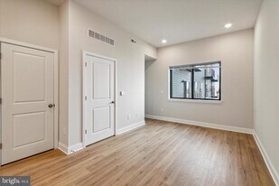 2157 E Lehigh Ave in Philadelphia, PA - Building Photo