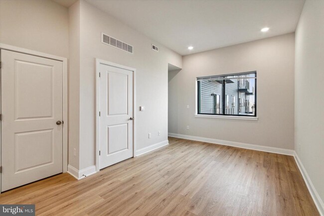2157 E Lehigh Ave in Philadelphia, PA - Building Photo - Building Photo