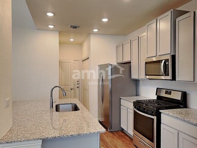 2725 Wolfcreek in New Braunfels, TX - Building Photo - Building Photo