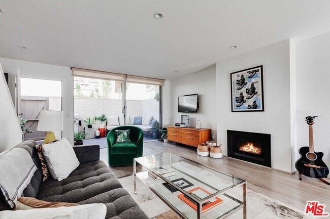property at 960 N San Vicente Blvd