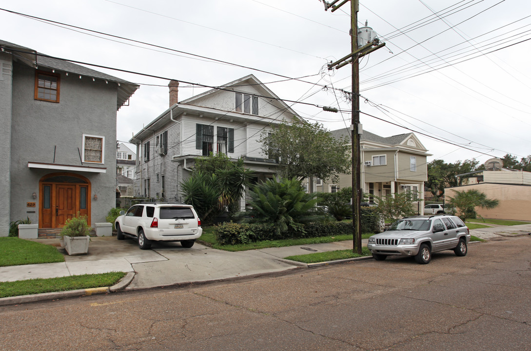 631 Broadway St in New Orleans, LA - Foto de edificio