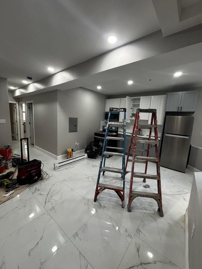 6119 Tyler Pl in West New York, NJ - Building Photo - Building Photo