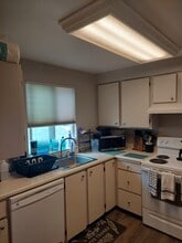 13216 NE Salmon Creek Ave, Unit E6 in Vancouver, WA - Foto de edificio - Building Photo