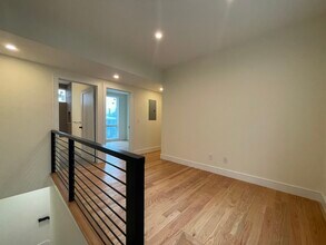 65 Cameron St, Unit 6 in Brookline, MA - Building Photo - Building Photo